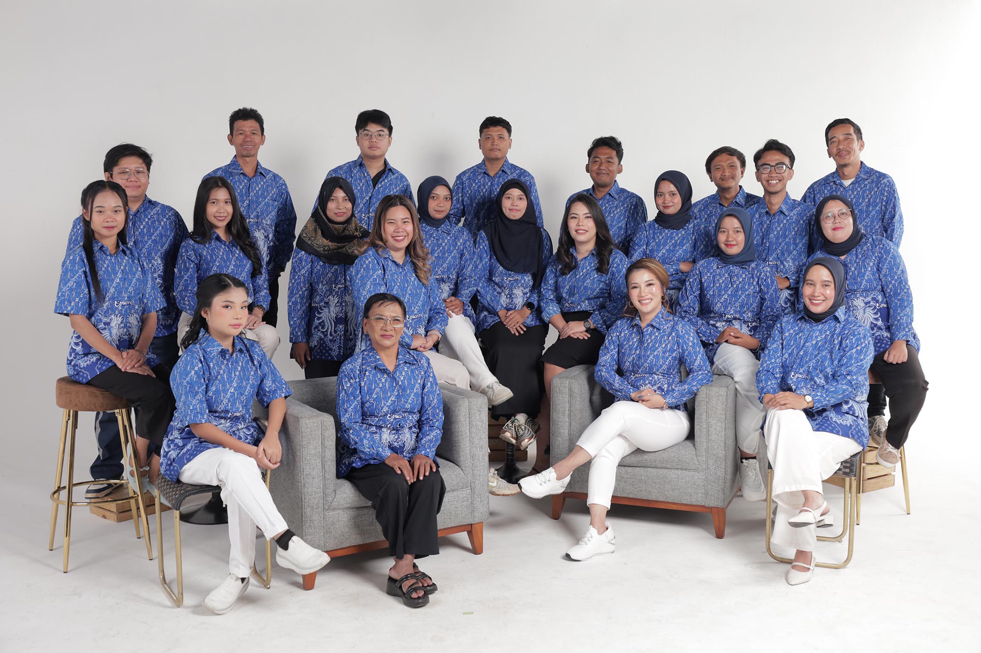 32. BATIK 8