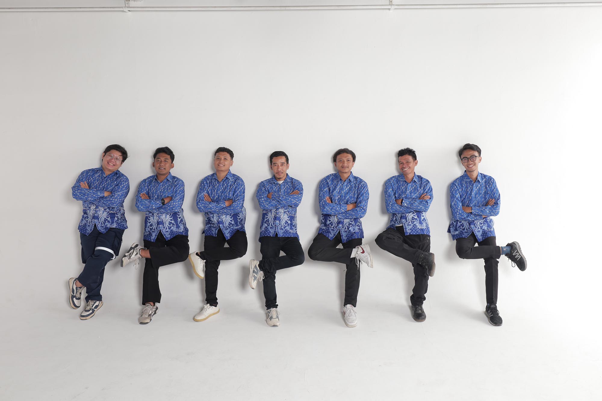 54. BATIK 16